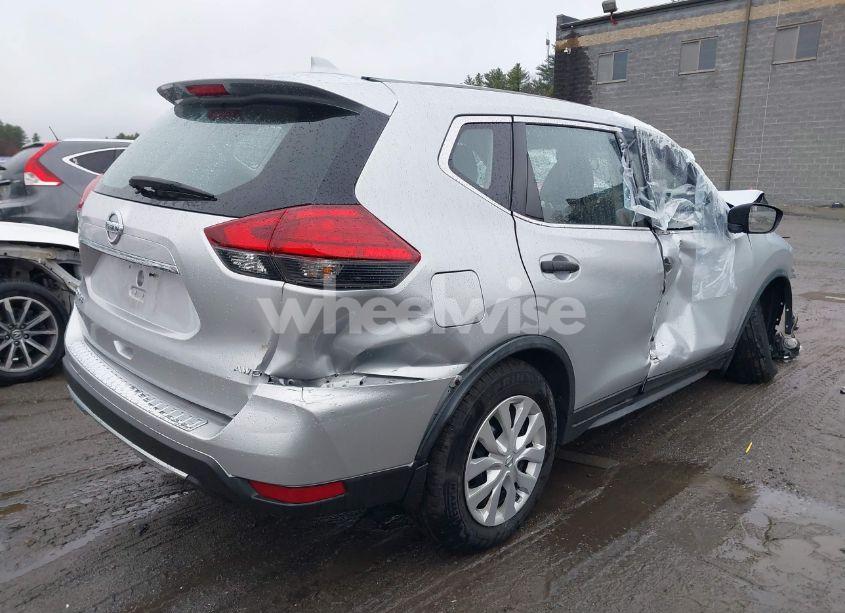 Photo 4 of 2017 Nissan Rogue S (VIN JN8AT2MV8HW257546)