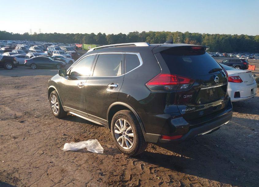 Photo 3 of 2017 Nissan Rogue SV (VIN JN8AT2MV8HW257756)