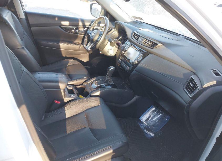 Photo 5 of 2017 Nissan Rogue SL (VIN JN8AT2MV8HW258115)