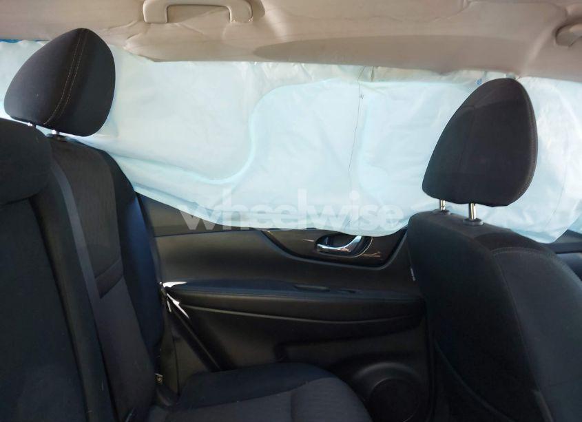 Photo 8 of 2017 Nissan Rogue S (VIN JN8AT2MV8HW264738)