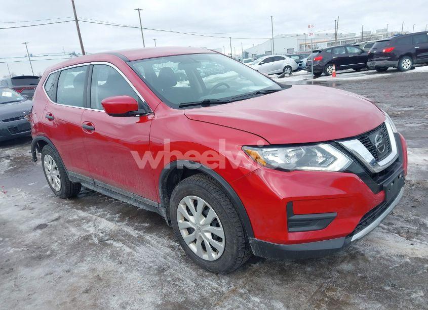 2017 Nissan Rogue S (VIN JN8AT2MV8HW268580) main photo
