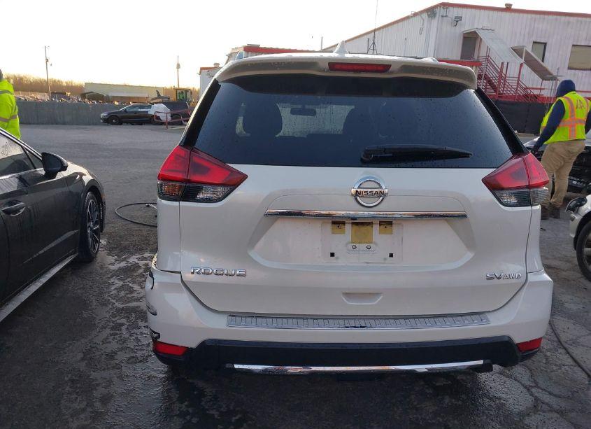 Photo 16 of 2017 Nissan Rogue SV (VIN JN8AT2MV8HW272113)