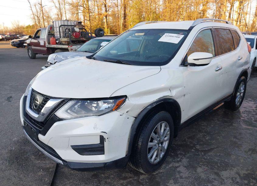 Photo 6 of 2017 Nissan Rogue SV (VIN JN8AT2MV8HW272113)