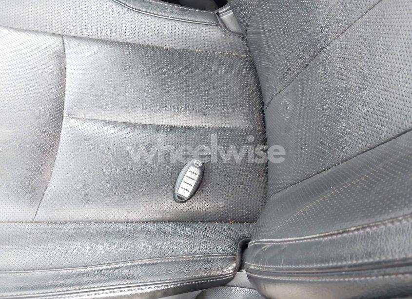 Photo 11 of 2018 Nissan Rogue SL (VIN JN8AT2MV8JW317315)