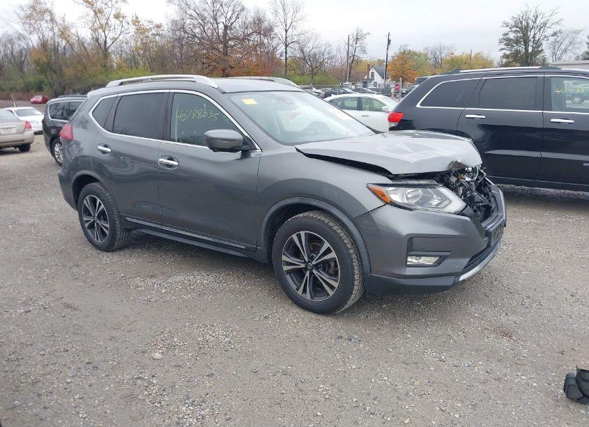 2018 Nissan Rogue SL (VIN JN8AT2MV8JW319775) main photo