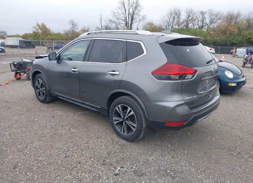 Photo 3 of 2018 Nissan Rogue SL (VIN JN8AT2MV8JW319775)