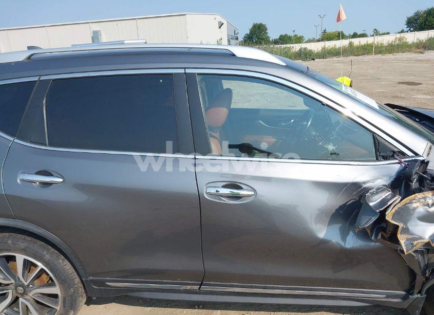 Photo 13 of 2018 Nissan Rogue S/SL/SV (VIN JN8AT2MV8JW341453)