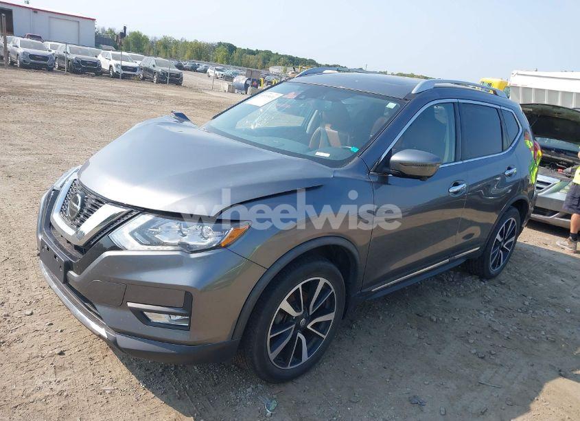 Photo 2 of 2018 Nissan Rogue S/SL/SV (VIN JN8AT2MV8JW341453)
