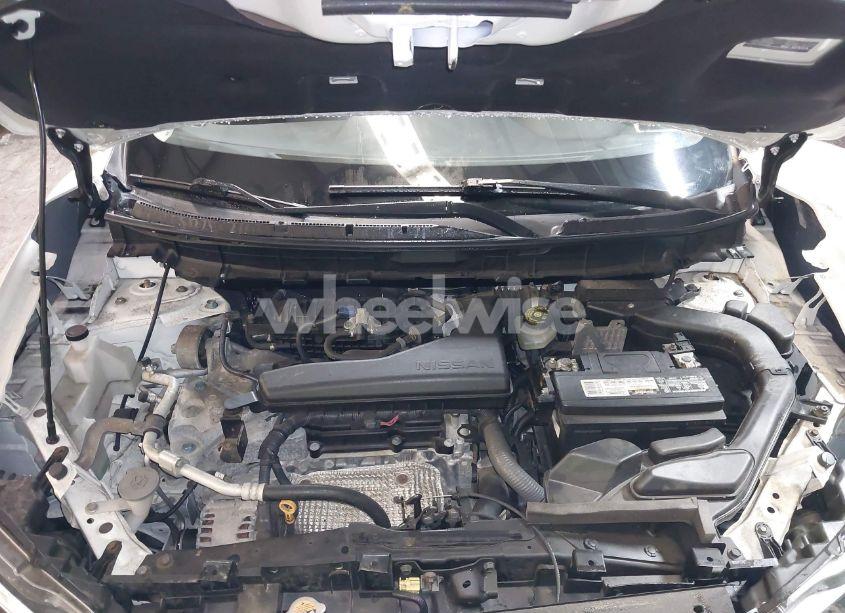 Photo 10 of 2018 Nissan Rogue SV (VIN JN8AT2MV8JW350086)