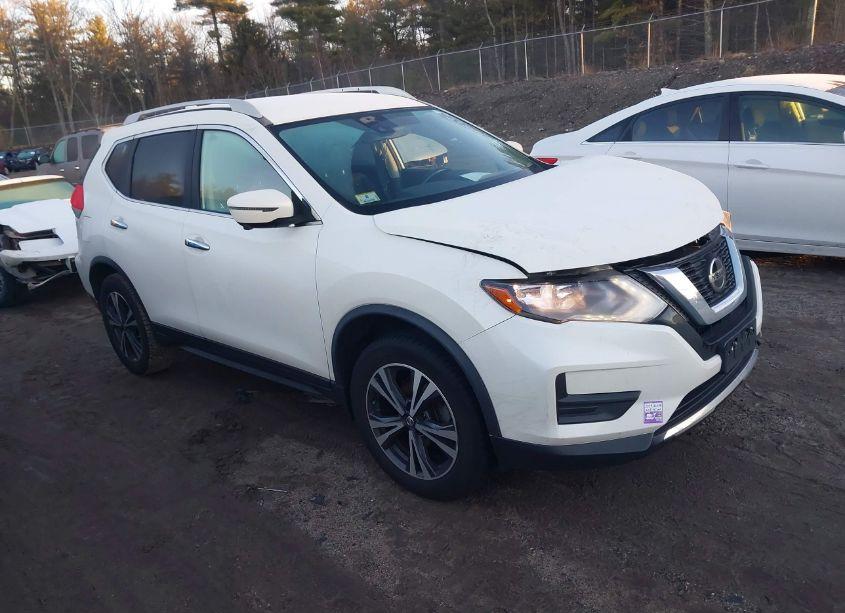 2019 Nissan Rogue SV (VIN JN8AT2MV8KW370310) main photo