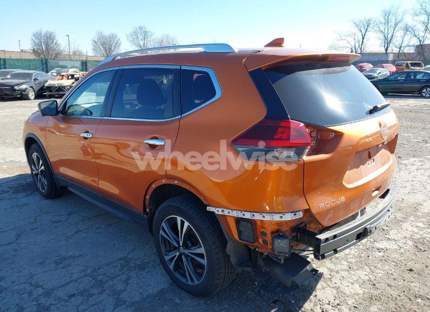Photo 3 of 2019 Nissan Rogue SV (VIN JN8AT2MV8KW376947)