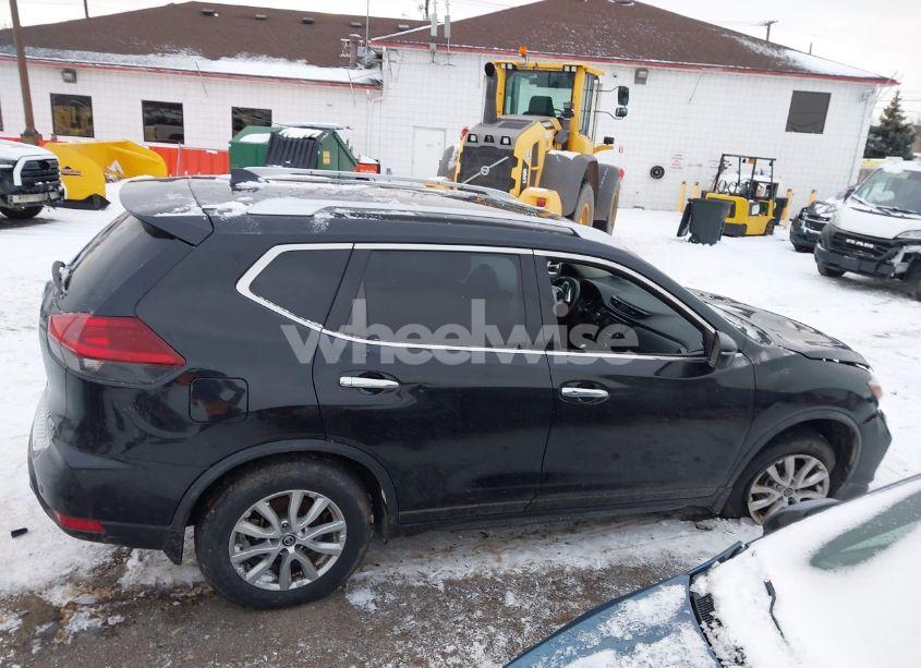 Photo 13 of 2019 Nissan Rogue (VIN JN8AT2MV8KW380884)