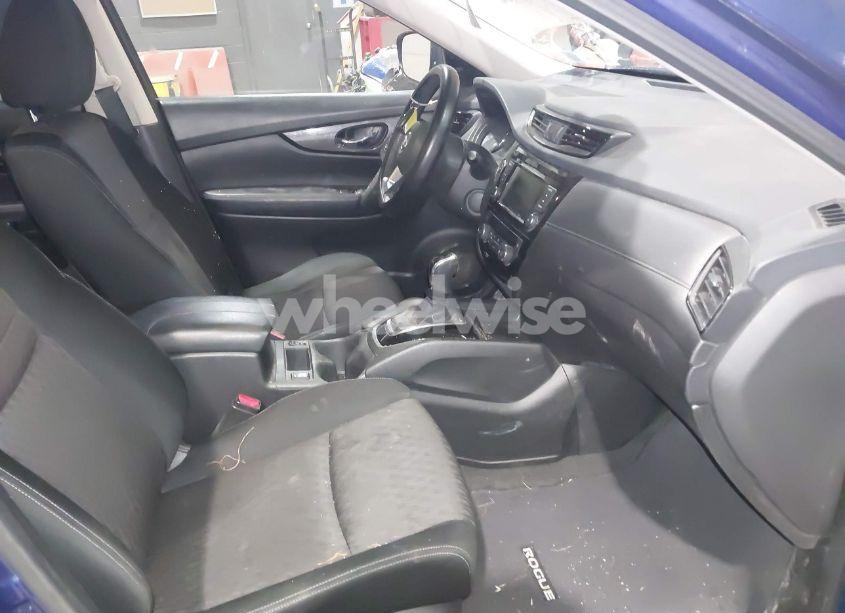 Photo 5 of 2019 Nissan Rogue SV (VIN JN8AT2MV8KW382036)