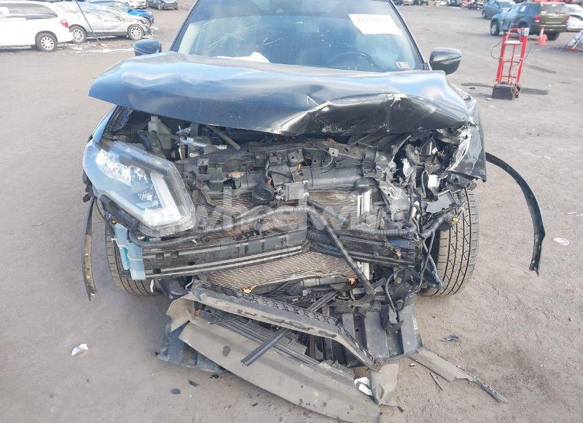 Photo 6 of 2019 Nissan Rogue SV (VIN JN8AT2MV8KW385440)