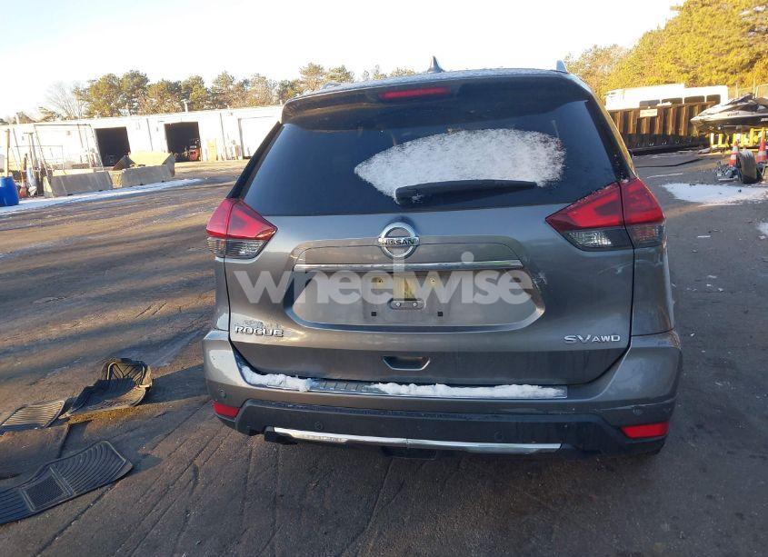 Photo 16 of 2019 Nissan Rogue SV (VIN JN8AT2MV8KW388659)