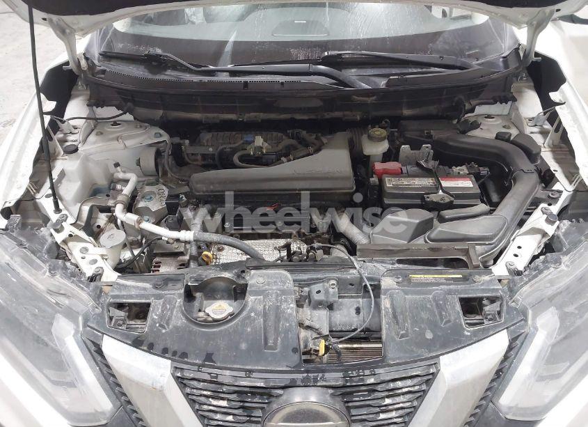 Photo 10 of 2019 Nissan Rogue SV (VIN JN8AT2MV8KW397796)