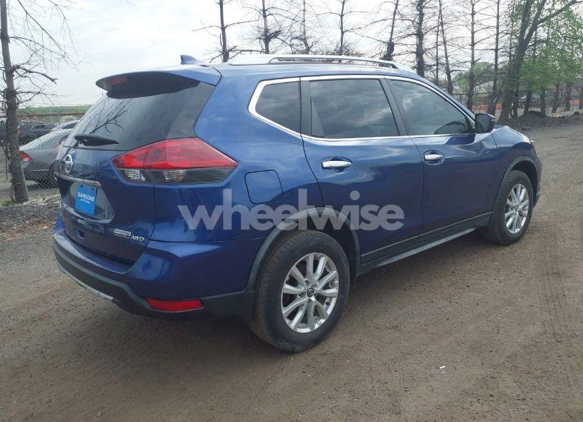 Photo 4 of 2020 Nissan Rogue S INTELLIGENT AWD (VIN JN8AT2MV8LW106862)