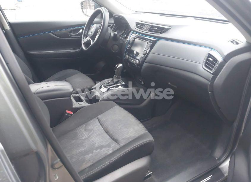 Photo 5 of 2020 Nissan Rogue SV INTELLIGENT AWD (VIN JN8AT2MV8LW114802)