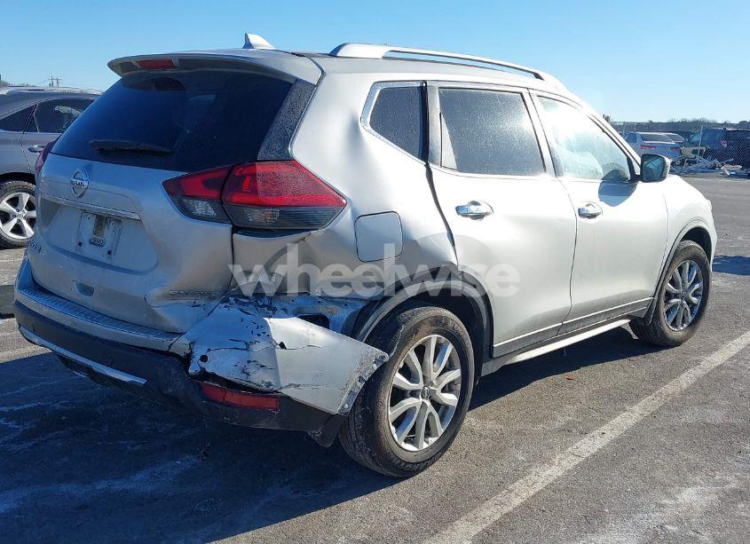 Photo 4 of 2020 Nissan Rogue SV INTELLIGENT AWD (VIN JN8AT2MV8LW122088)