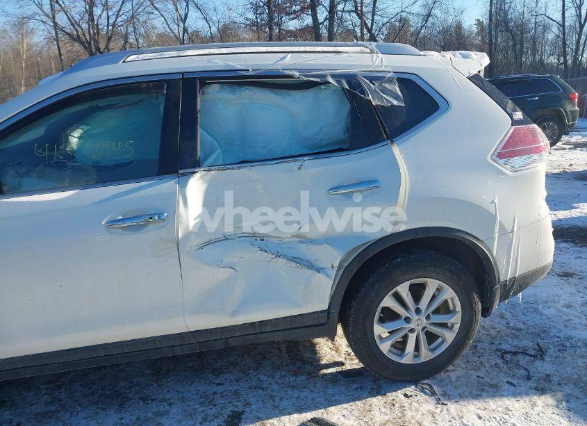 Photo 6 of 2016 Nissan Rogue SV (VIN JN8AT2MV9GW142274)