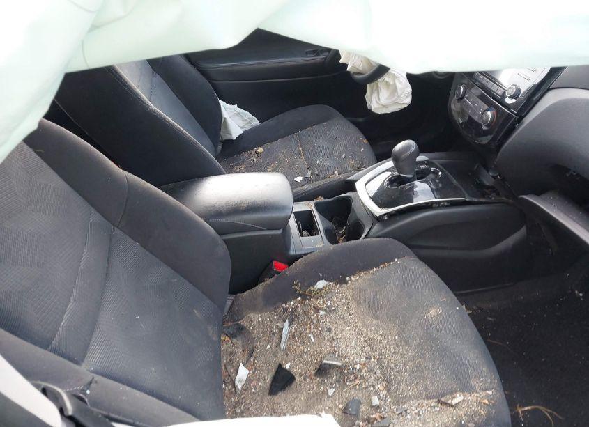 Photo 5 of 2016 Nissan Rogue S (VIN JN8AT2MV9GW153114)