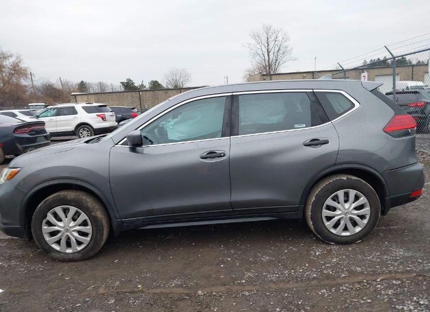 Photo 15 of 2017 Nissan Rogue S (VIN JN8AT2MV9HW004722)