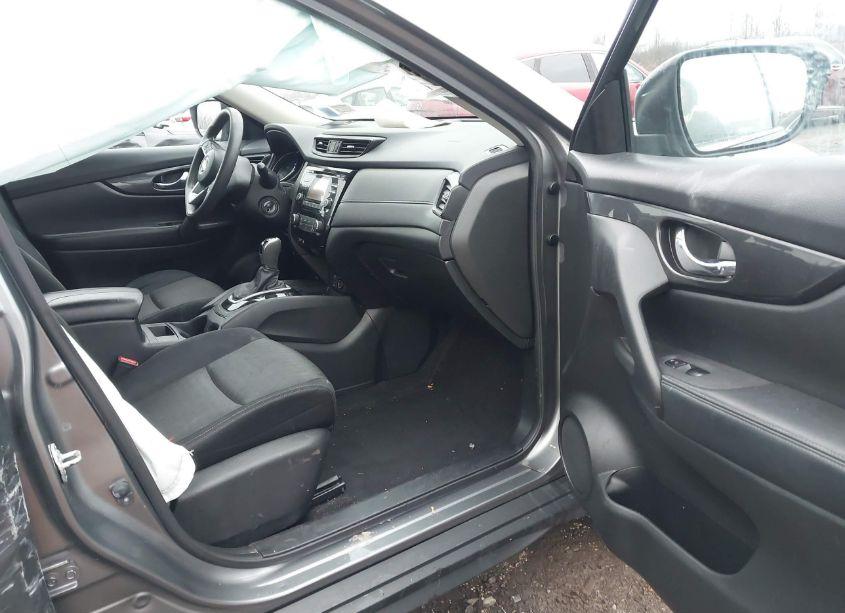 Photo 5 of 2017 Nissan Rogue S (VIN JN8AT2MV9HW004722)