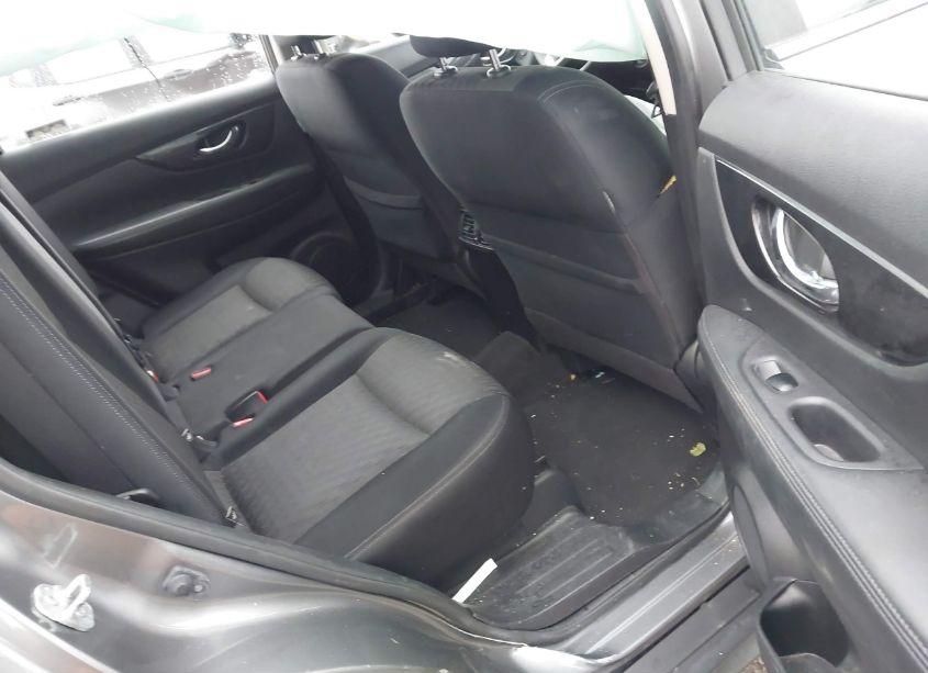 Photo 8 of 2017 Nissan Rogue S (VIN JN8AT2MV9HW004722)