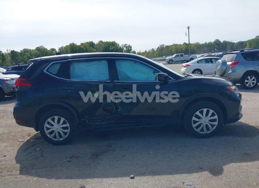 Photo 13 of 2017 Nissan Rogue S (VIN JN8AT2MV9HW010441)