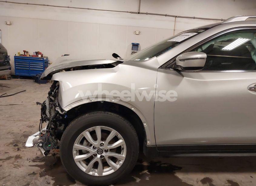 Photo 19 of 2017 Nissan Rogue SV (VIN JN8AT2MV9HW011587)