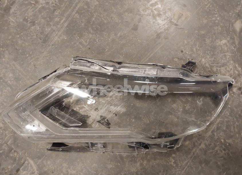 Photo 20 of 2017 Nissan Rogue SV (VIN JN8AT2MV9HW011587)