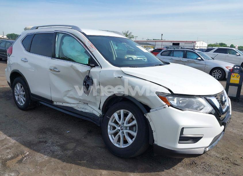 2017 Nissan Rogue SV (VIN JN8AT2MV9HW018118) main photo