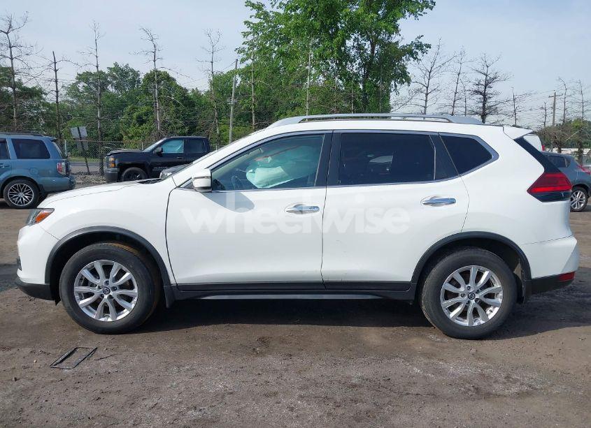 Photo 14 of 2017 Nissan Rogue SV (VIN JN8AT2MV9HW018118)