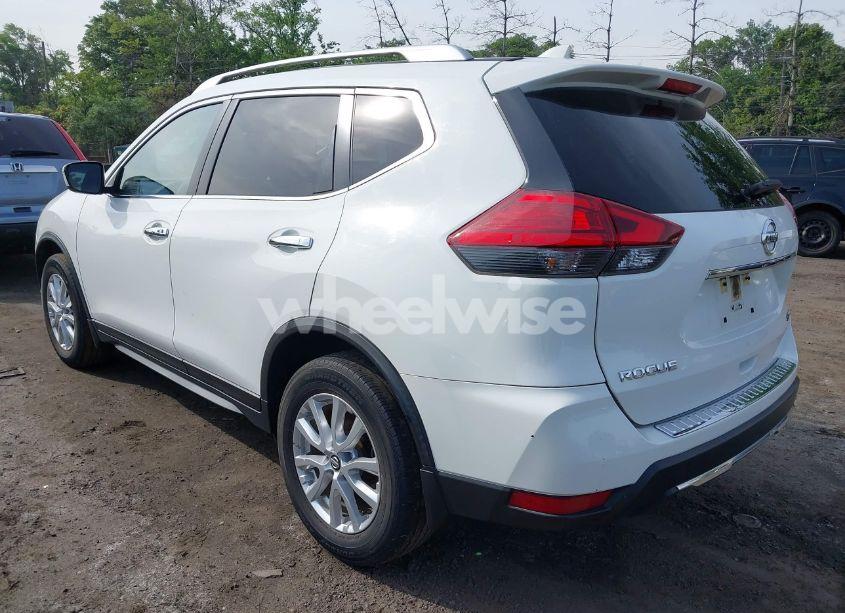 Photo 3 of 2017 Nissan Rogue SV (VIN JN8AT2MV9HW018118)