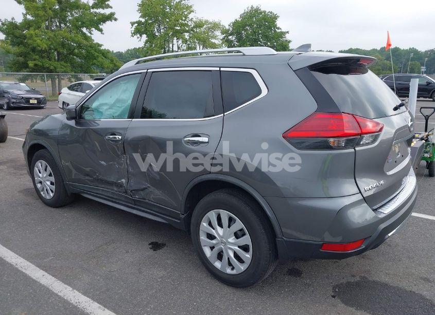 Photo 6 of 2017 Nissan Rogue S (VIN JN8AT2MV9HW019558)