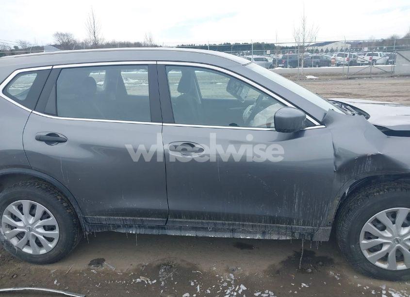 Photo 14 of 2017 Nissan Rogue S (VIN JN8AT2MV9HW255014)