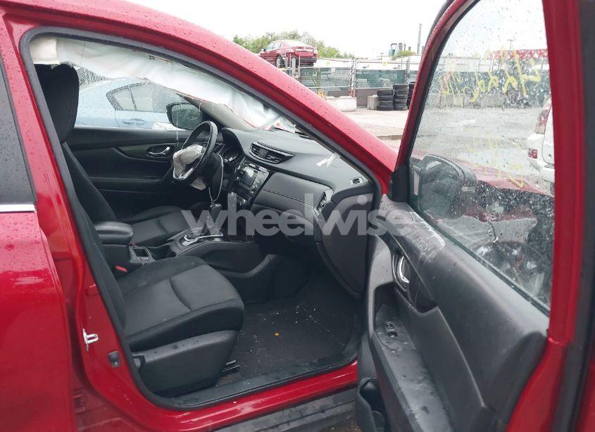 Photo 5 of 2017 Nissan Rogue SV (VIN JN8AT2MV9HW269933)