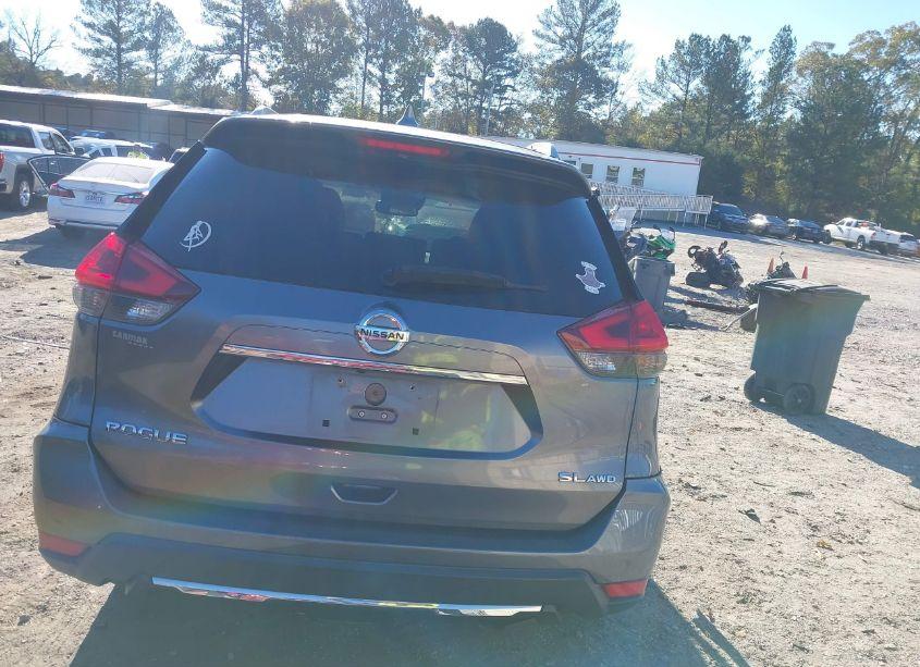 Photo 16 of 2018 Nissan Rogue SL (VIN JN8AT2MV9JW302452)