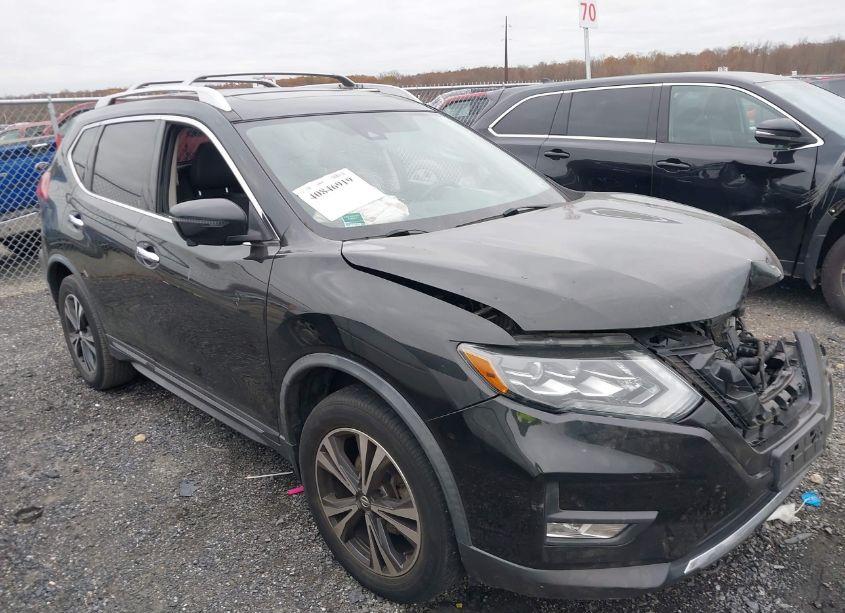 2018 Nissan Rogue SL (VIN JN8AT2MV9JW309613) main photo