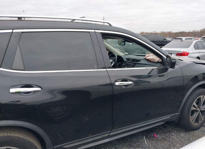 Photo 13 of 2018 Nissan Rogue SL (VIN JN8AT2MV9JW309613)