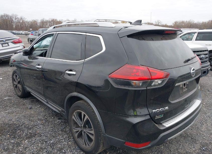 Photo 3 of 2018 Nissan Rogue SL (VIN JN8AT2MV9JW309613)