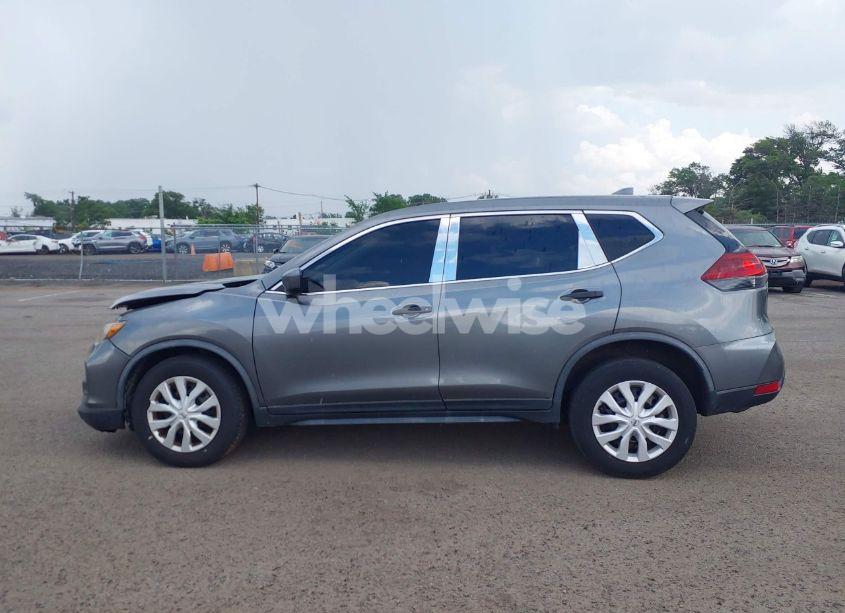 Photo 14 of 2018 Nissan Rogue S (VIN JN8AT2MV9JW315024)