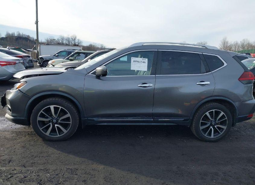 Photo 14 of 2018 Nissan Rogue SL (VIN JN8AT2MV9JW329621)