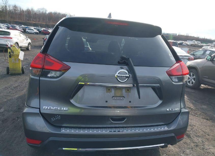 Photo 16 of 2018 Nissan Rogue SL (VIN JN8AT2MV9JW329621)