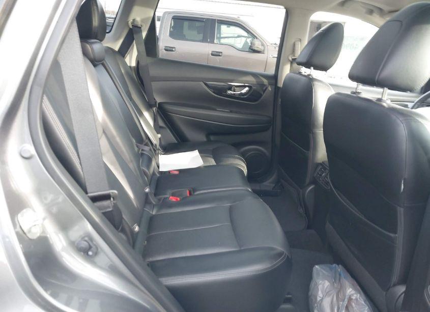 Photo 8 of 2018 Nissan Rogue SL (VIN JN8AT2MV9JW329621)