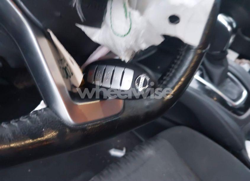 Photo 11 of 2019 Nissan Rogue SV (VIN JN8AT2MV9KW372082)