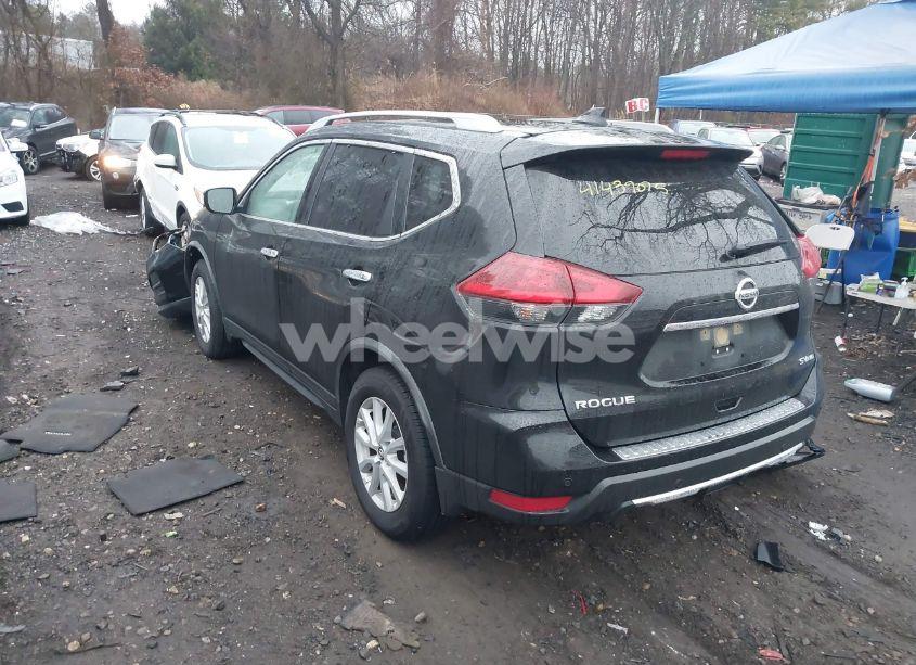 Photo 3 of 2019 Nissan Rogue SV (VIN JN8AT2MV9KW372082)