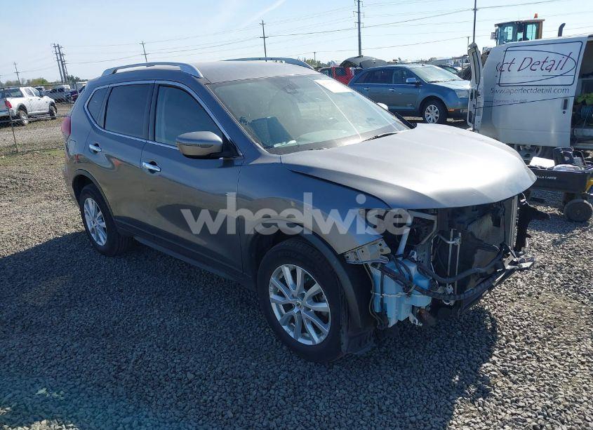 2019 Nissan Rogue SV (VIN JN8AT2MV9KW379811) main photo