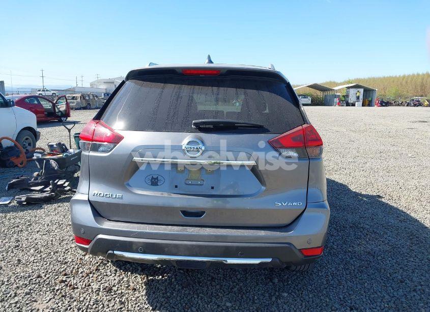 Photo 17 of 2019 Nissan Rogue SV (VIN JN8AT2MV9KW379811)