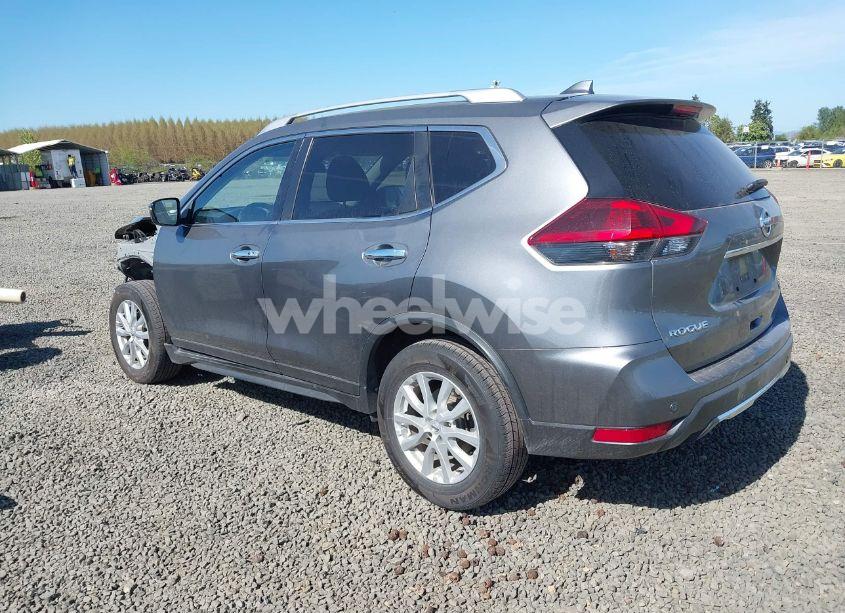 Photo 3 of 2019 Nissan Rogue SV (VIN JN8AT2MV9KW379811)